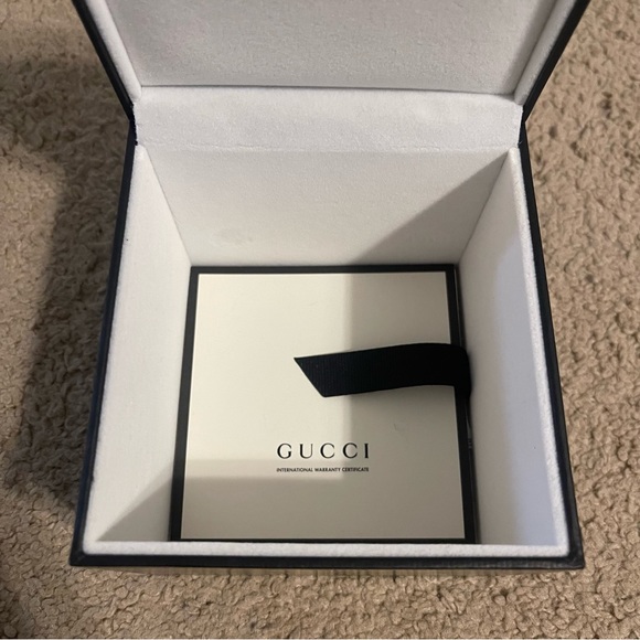 🌟NWT🌟 MENS BLACK GUCCI WATCH - Picture 5 of 9